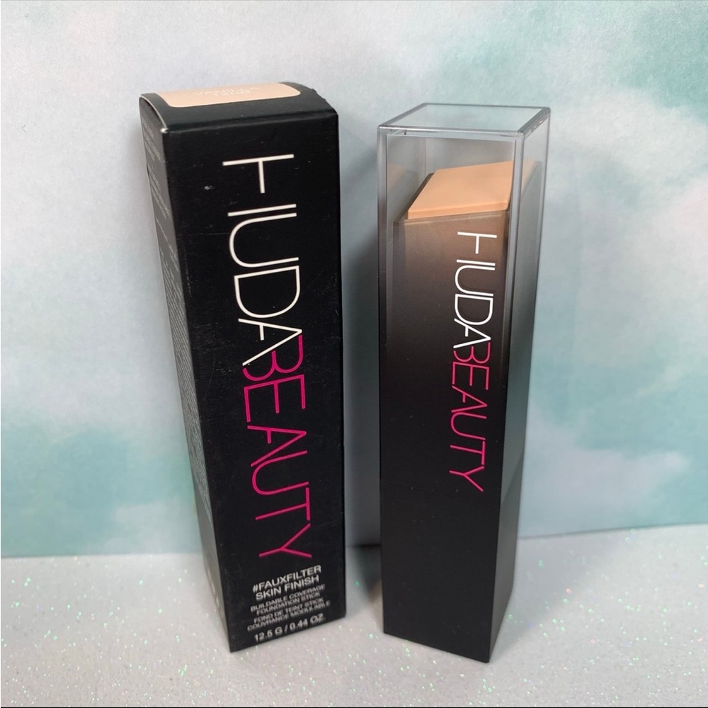 Huda Beauty Foundation Stick Vanilla 120B BNIB